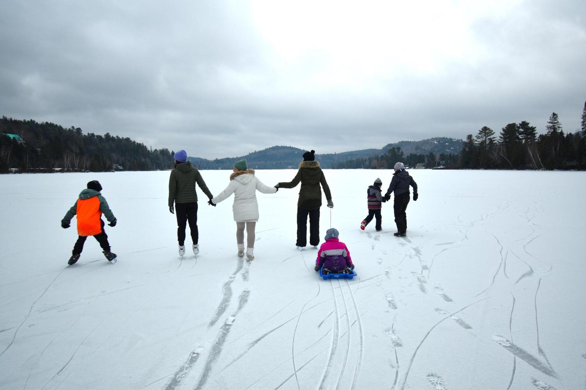 Val-Morin Le Partage Lodge: Destination Plein Air Et Sociale מראה חיצוני תמונה